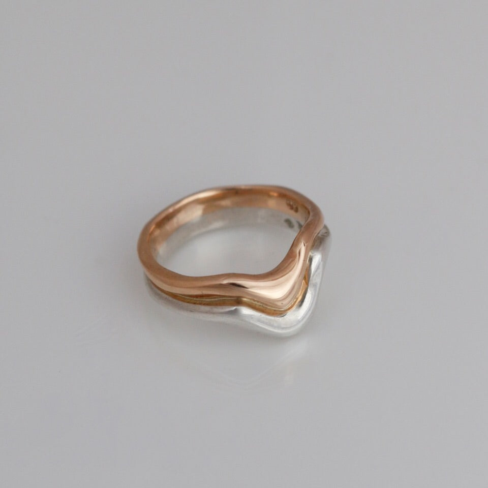 Sculptured ring